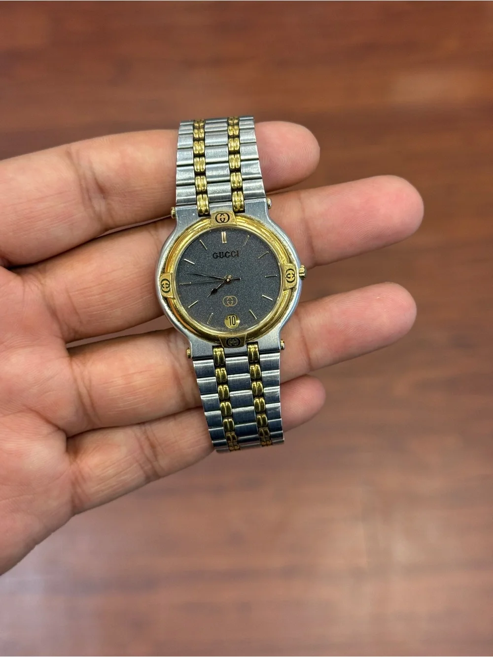 Gucci vintage Two-Tone Silver and Gold Mens  Watch with Gray Dial